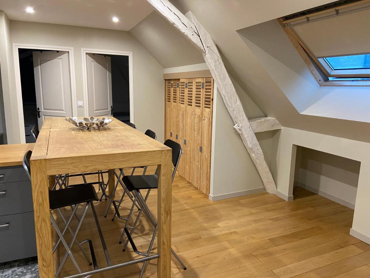 Appartement Du Chateau De La Caillerie Avoine Esterno foto
